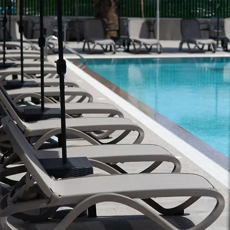 Resilient Golem (Tirana)