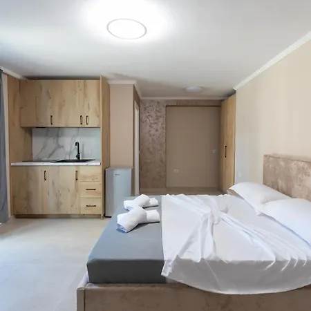 Ξενοδοχείο Resilient 4*