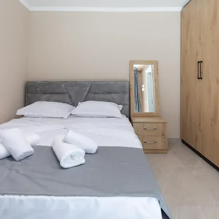 Ξενοδοχείο Resilient 4*