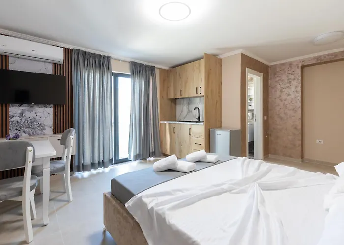 Resilient 4* Golem (Tirana)