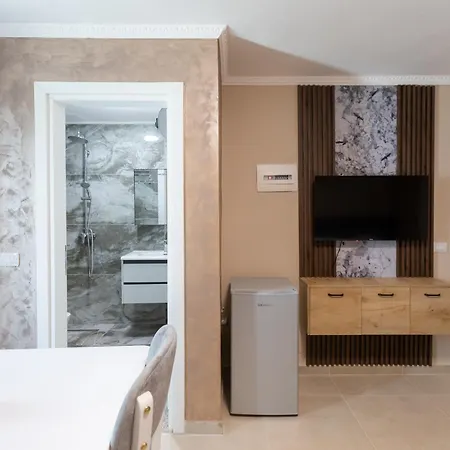 Resilient Hotel