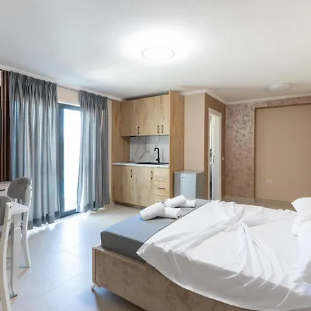 Resilient Hotel Golem (Tirana)
