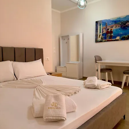 Otel Resilient Golem (Tirana)